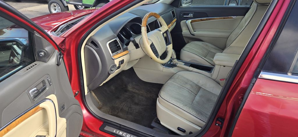 2010 Lincoln MKZ Image 5