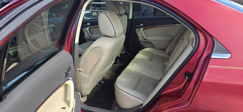 2010 Lincoln MKZ Image 7