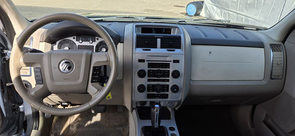 2010 Mercury Mariner Image 6