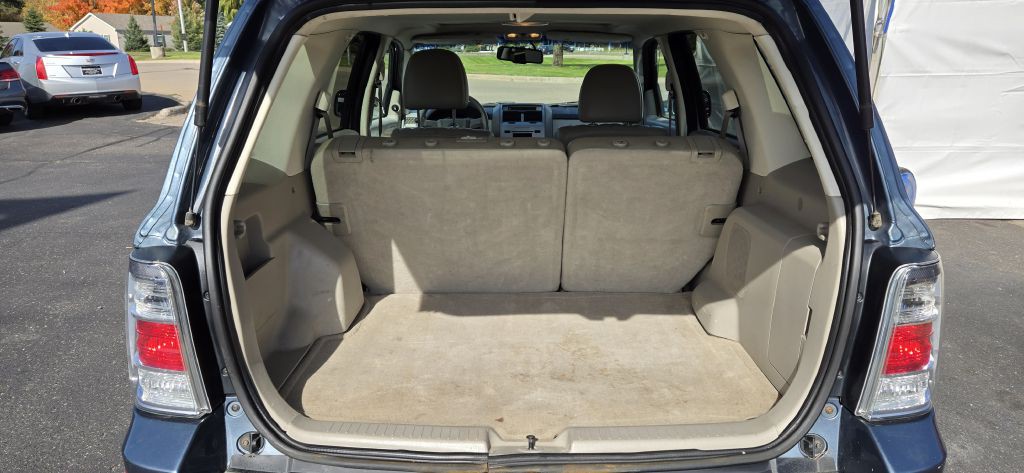 2010 Mercury Mariner Image 8