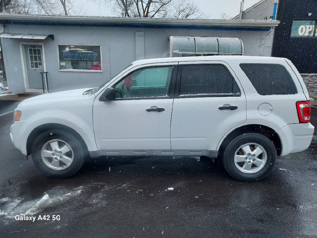 2009 Ford Escape Image 2