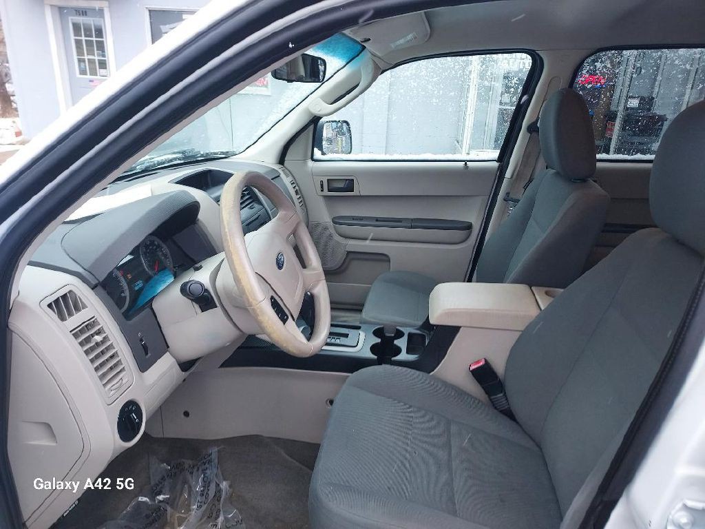 2009 Ford Escape Image 7