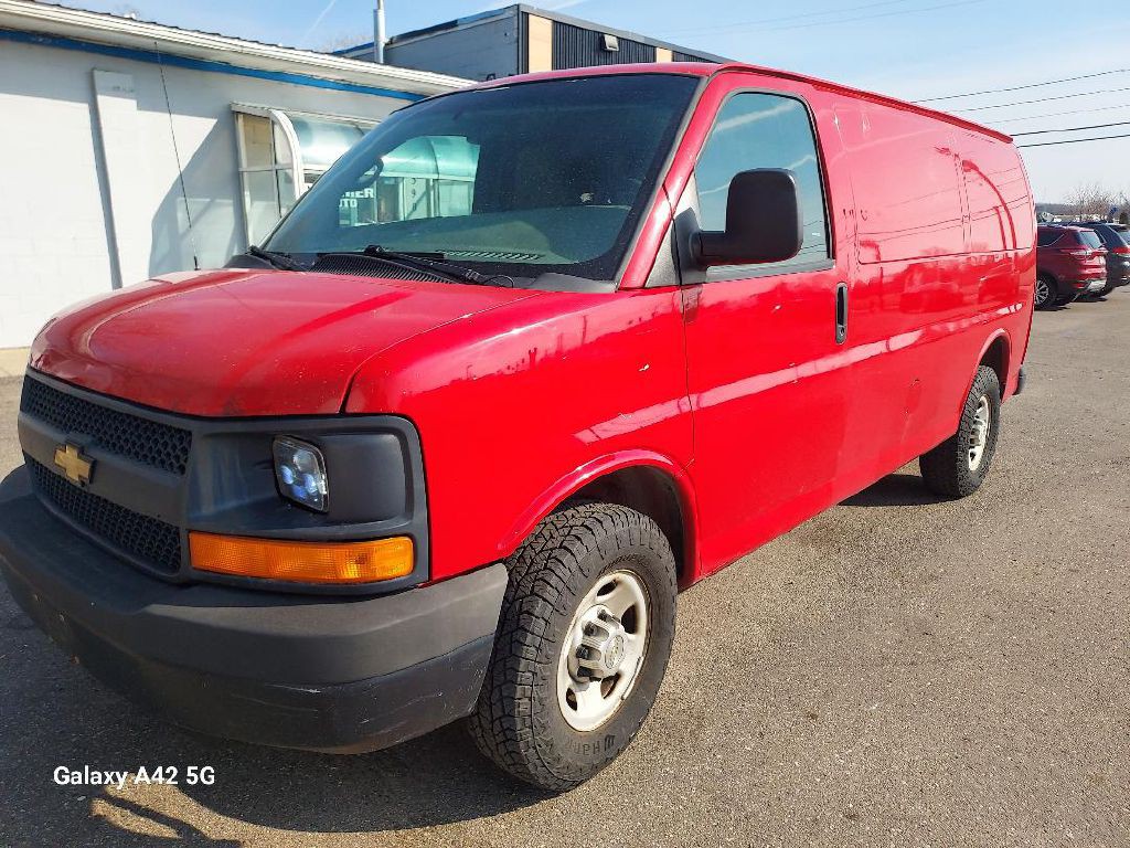 2013 Chevrolet Express Image 2