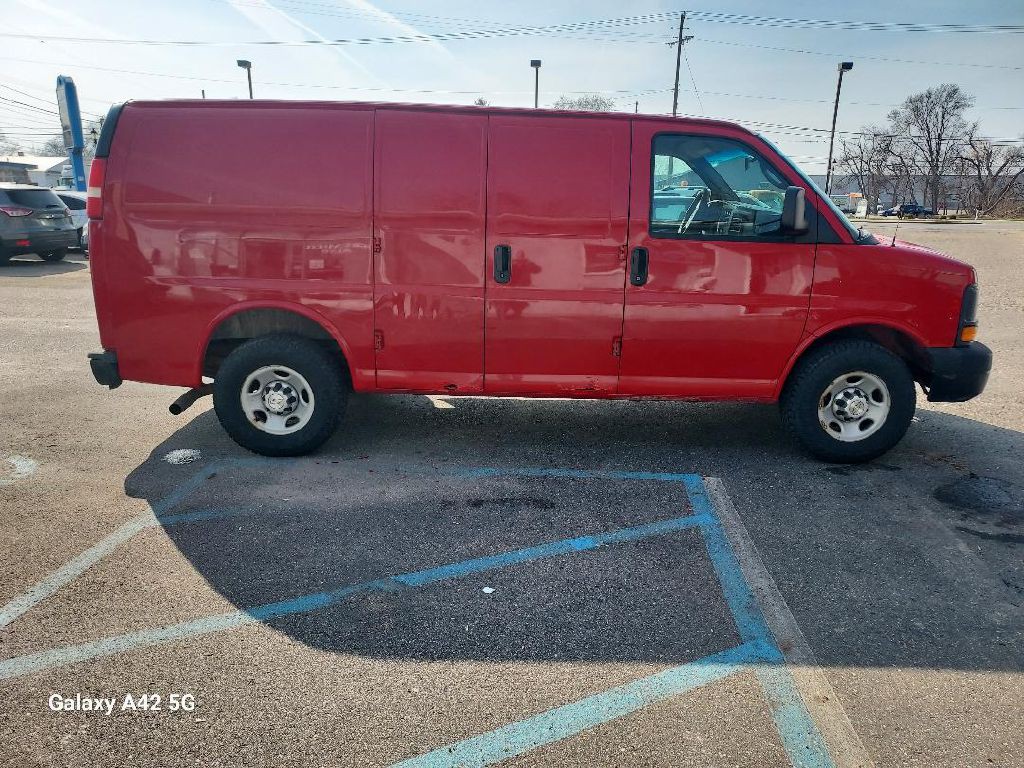 2013 Chevrolet Express Image 5