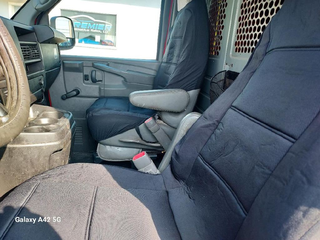 2013 Chevrolet Express Image 7