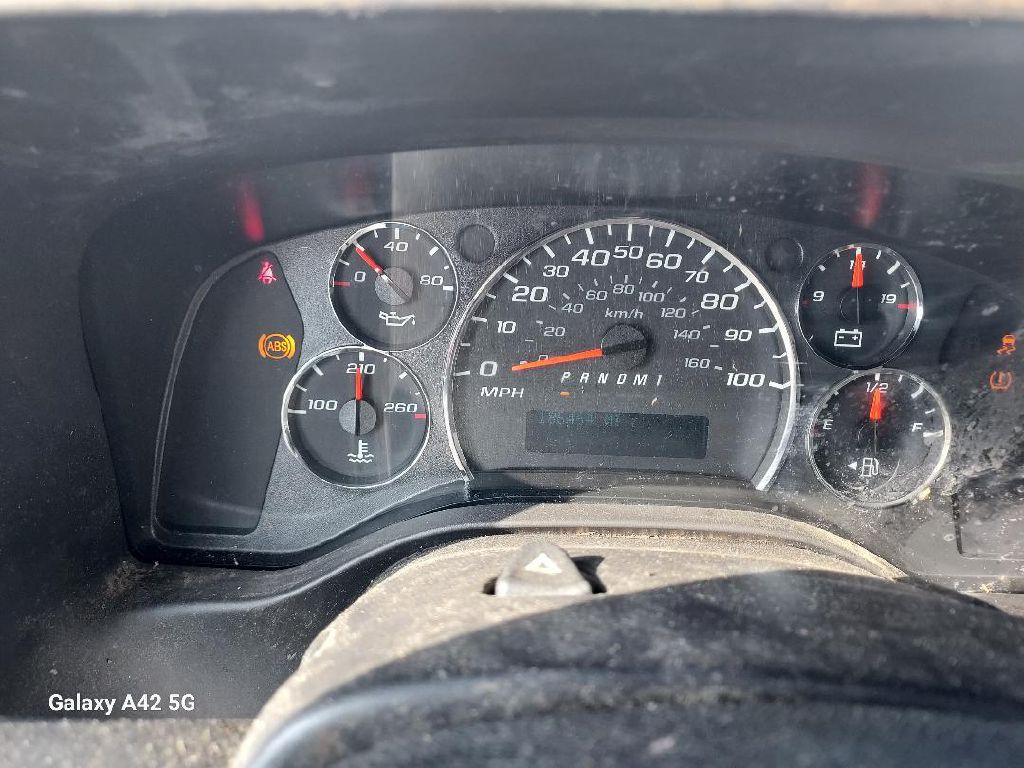 2013 Chevrolet Express Image 12