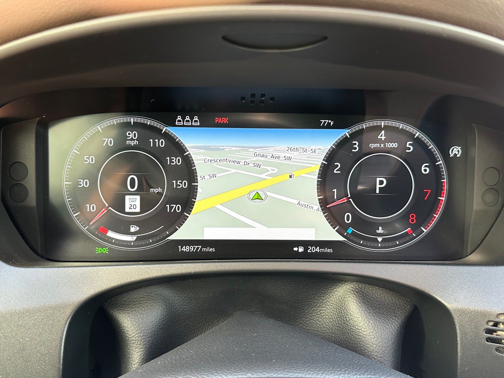 2019 Jaguar F-PACE Image 28
