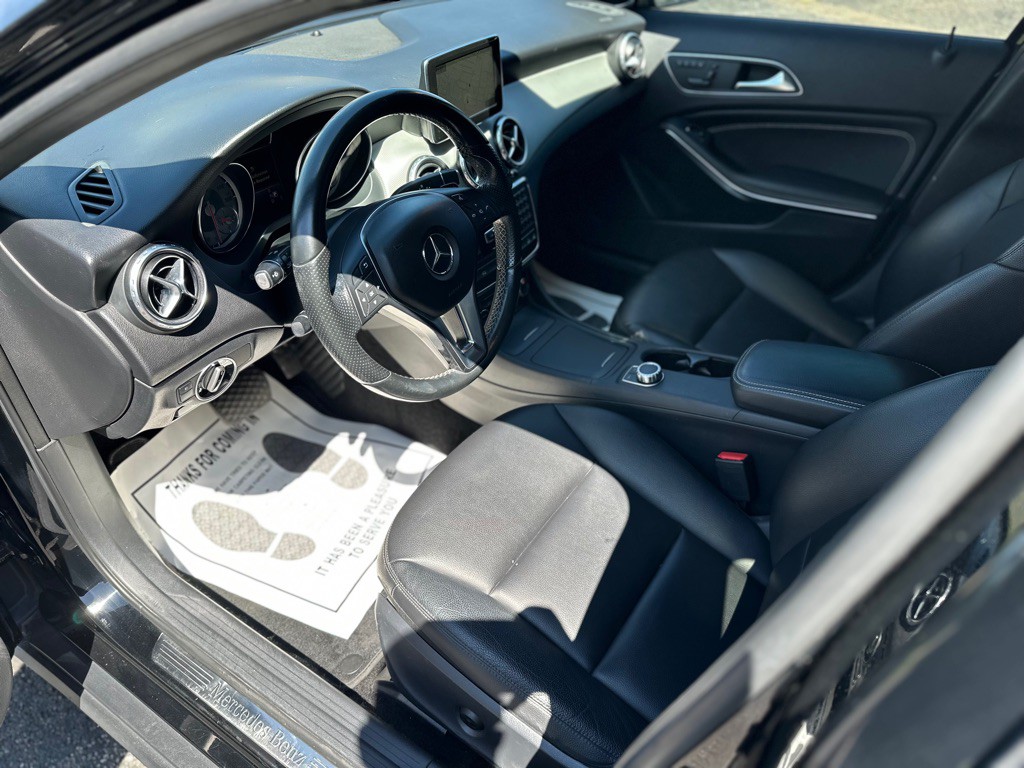 2015 Mercedes-Benz GLA-Class Image 11
