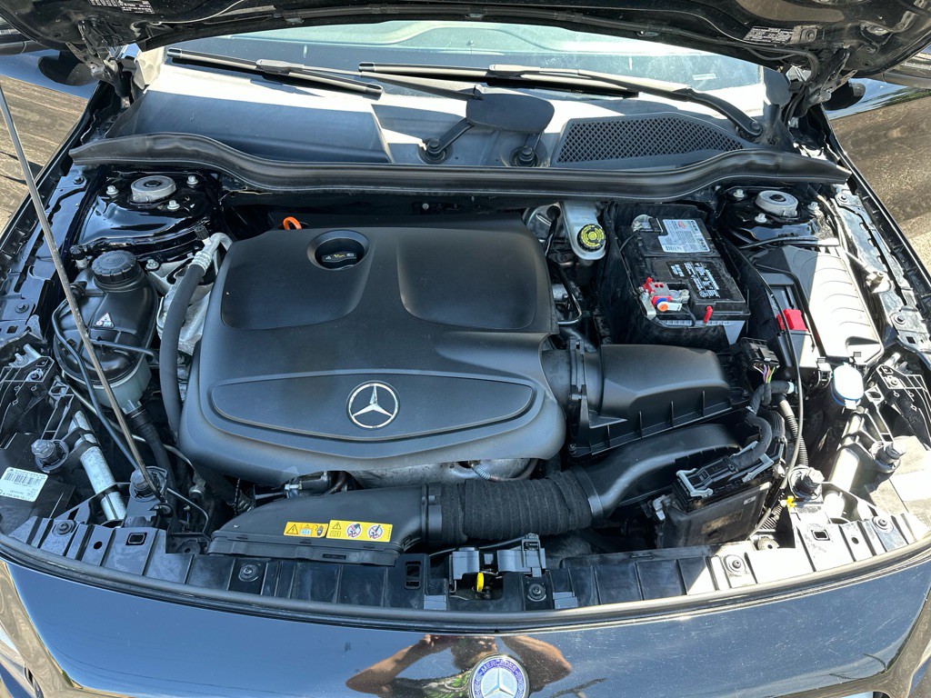 2015 Mercedes-Benz GLA-Class Image 17