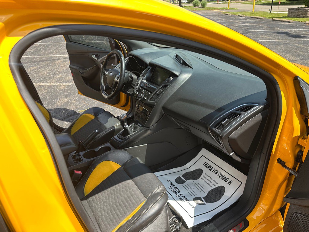 2013 Ford Focus Image 16