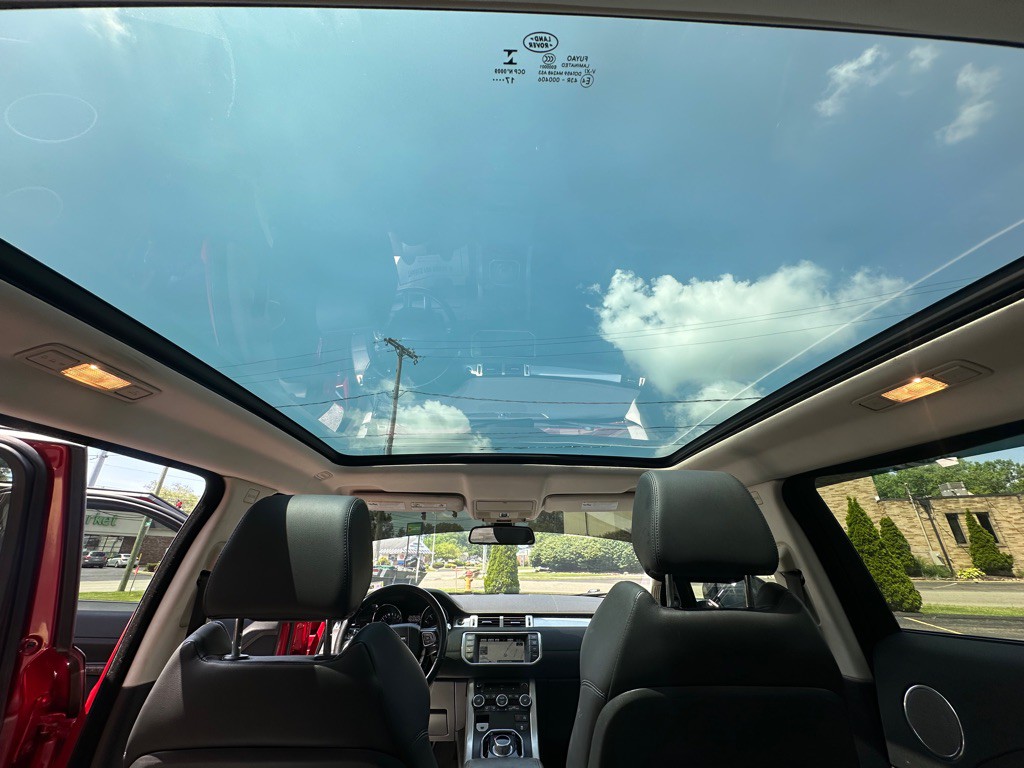 2015 Land Rover Range Rover Evoque Image 14