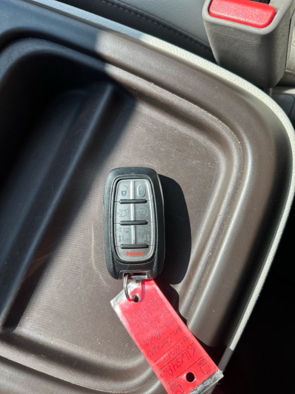 2017 Chrysler Pacifica Image 32