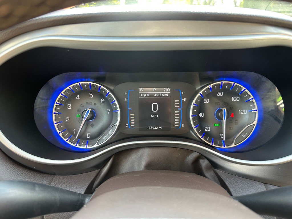 2017 Chrysler Pacifica Image 33