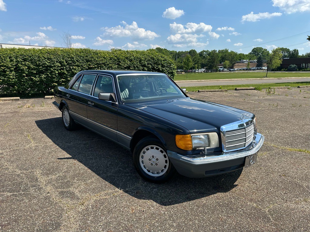 1988 Mercedes-Benz 420-Class Image 4