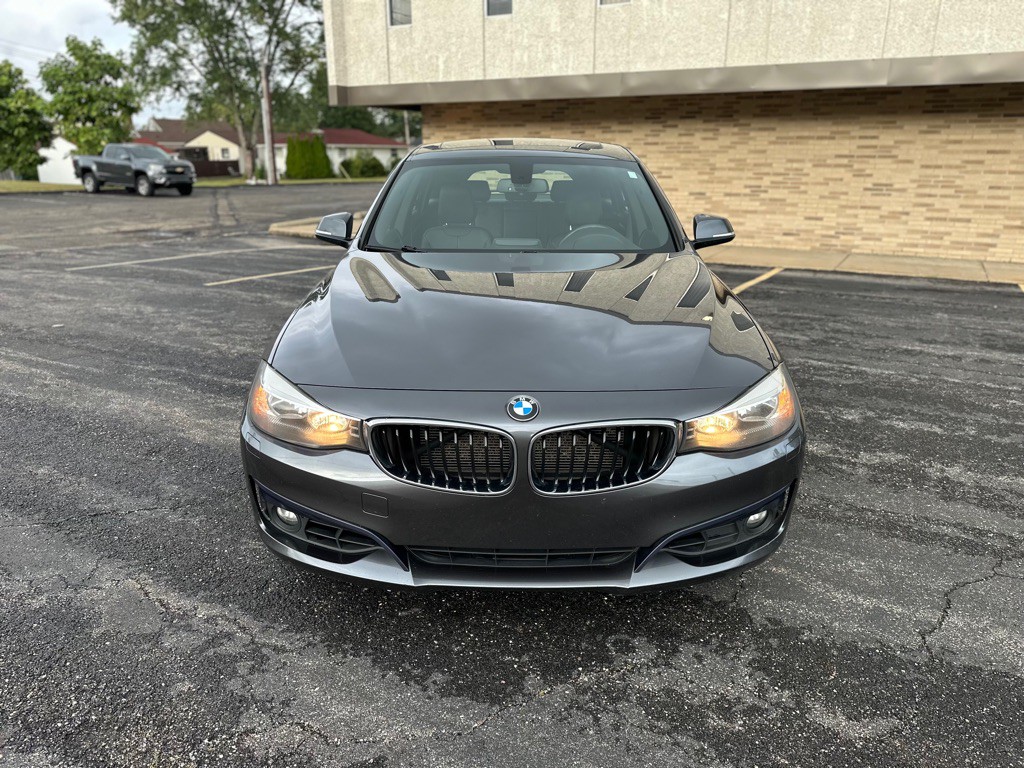 2016 BMW 3 Series Image 3