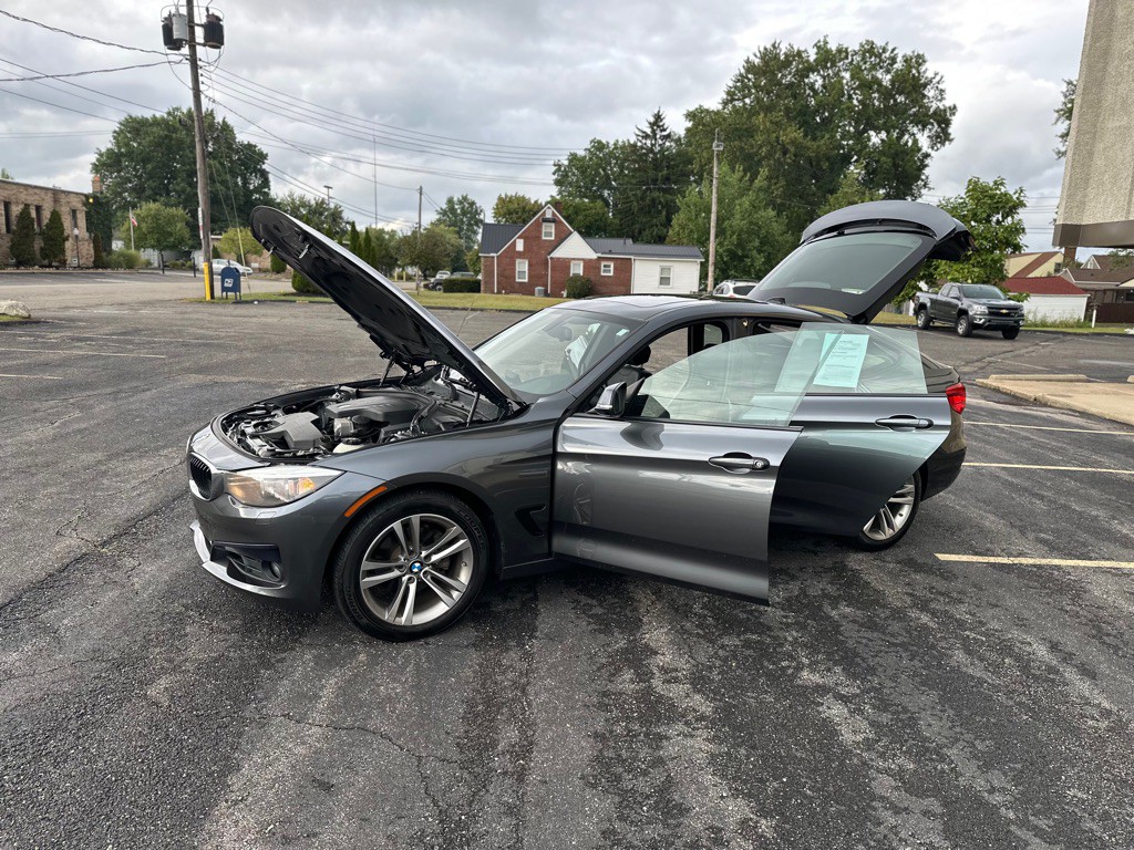 2016 BMW 3 Series Image 20