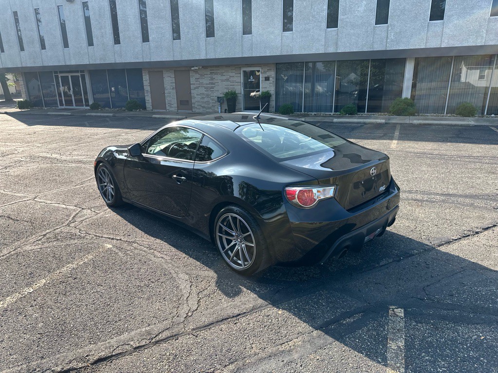 2013 Scion FR-S Image 5