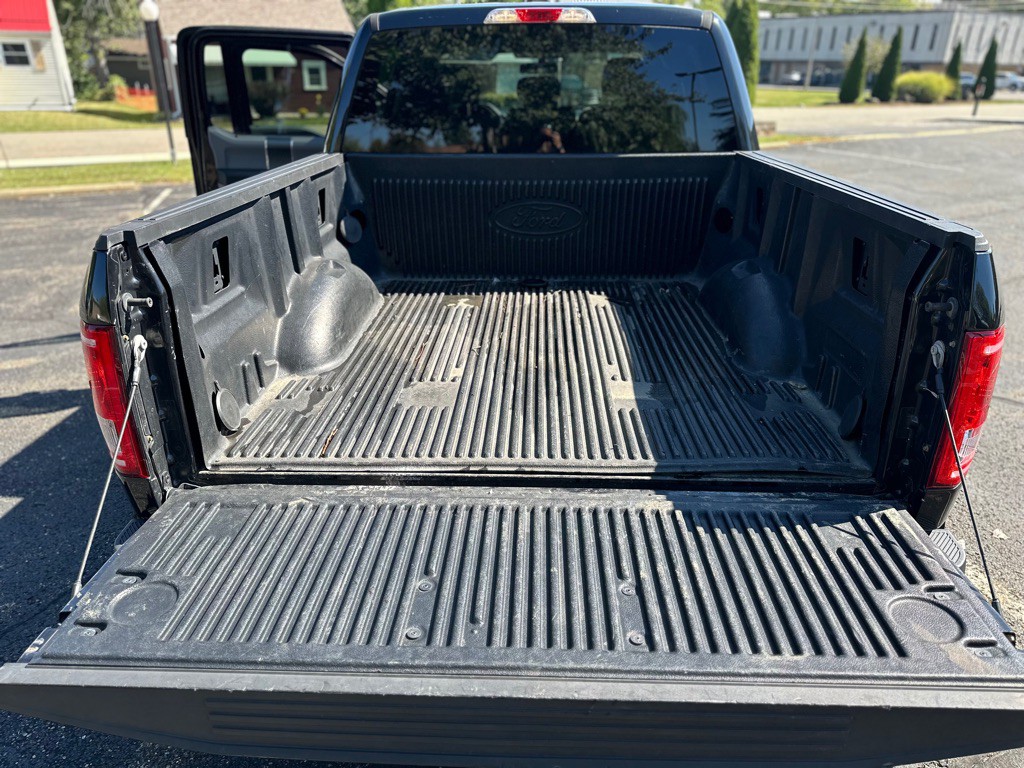 2015 Ford F-150 Image 17