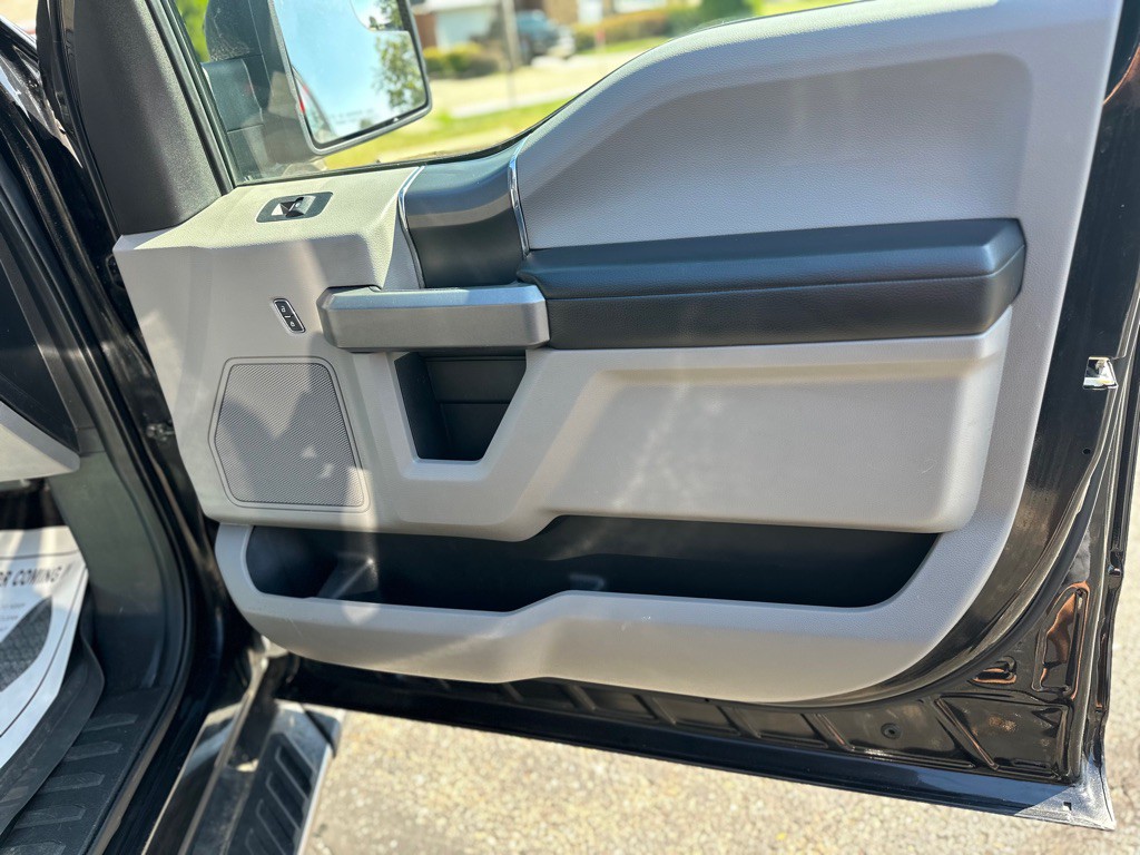 2015 Ford F-150 Image 20