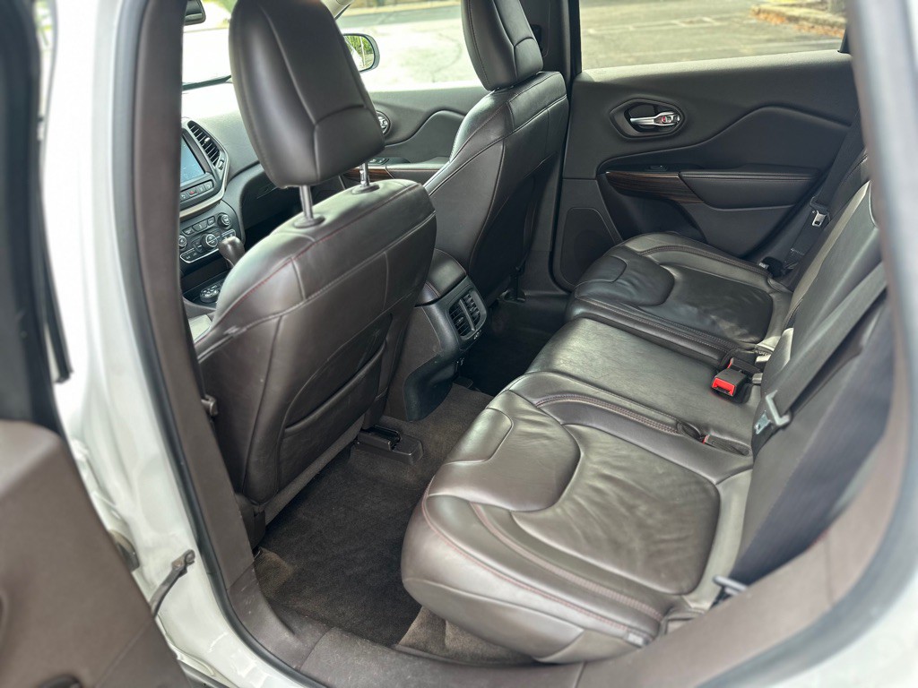 2014 Jeep Cherokee Image 12