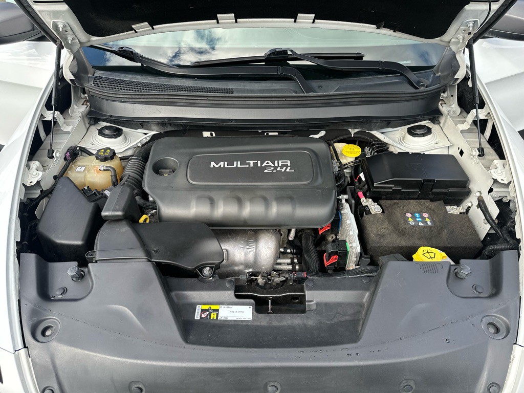 2014 Jeep Cherokee Image 17