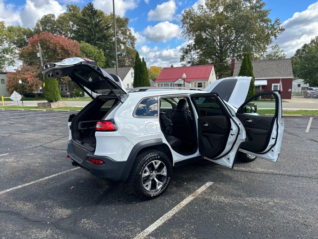 2014 Jeep Cherokee Image 22