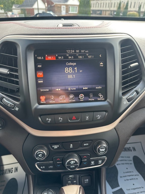 2014 Jeep Cherokee Image 25