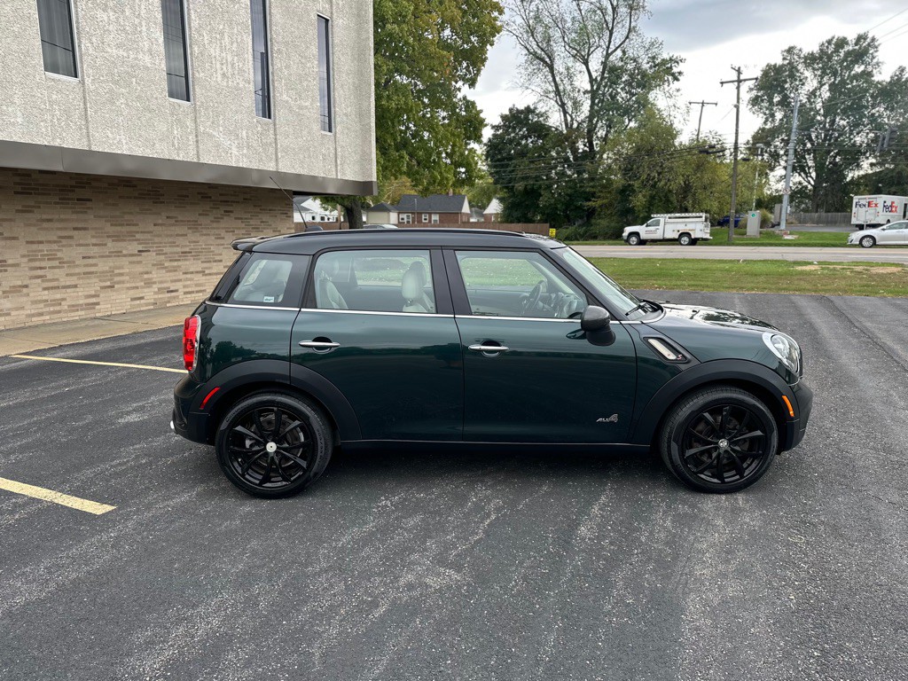 2012 MINI Cooper Image 10