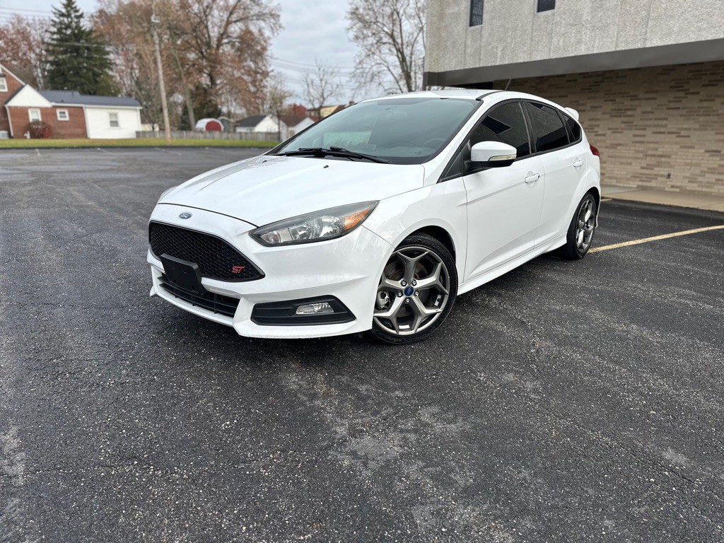2017 Ford Focus Image 3