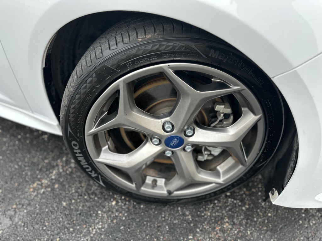 2017 Ford Focus Image 6