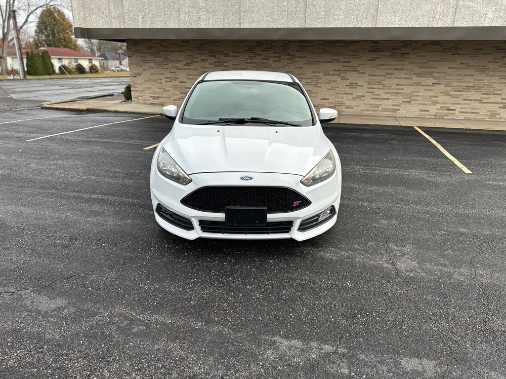 2017 Ford Focus Image 7