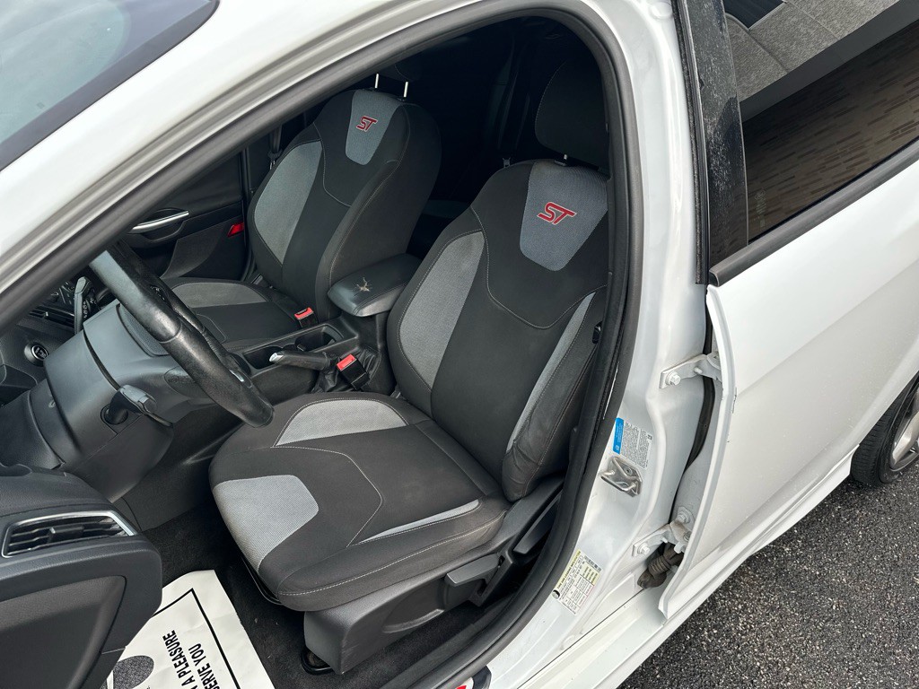 2017 Ford Focus Image 19