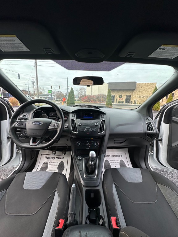 2017 Ford Focus Image 27