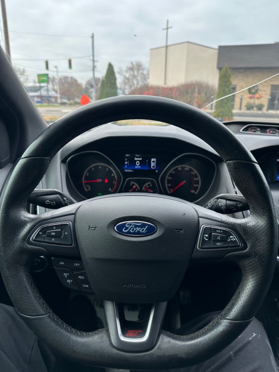 2017 Ford Focus Image 41