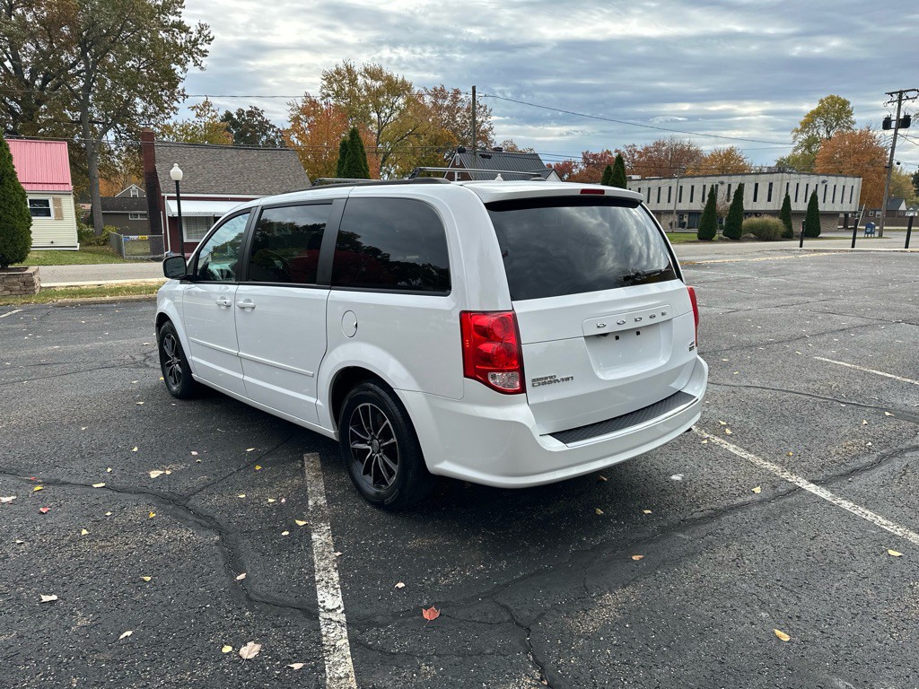 2017 Dodge Grand Caravan Image 6