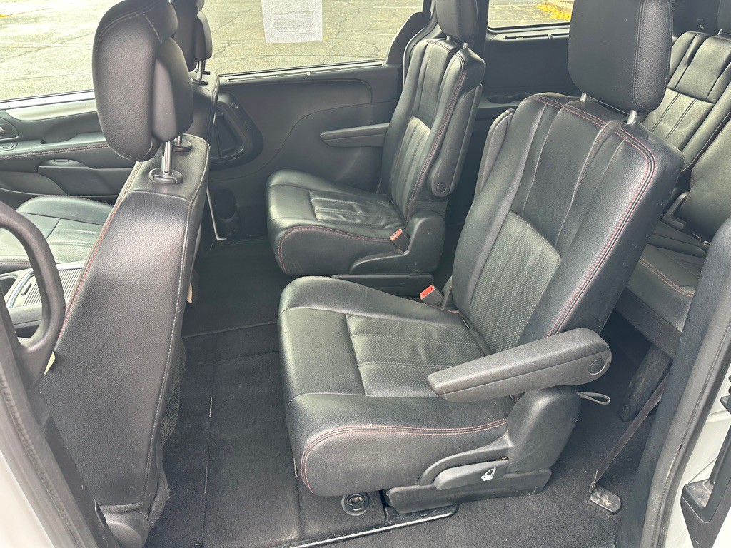 2017 Dodge Grand Caravan Image 12