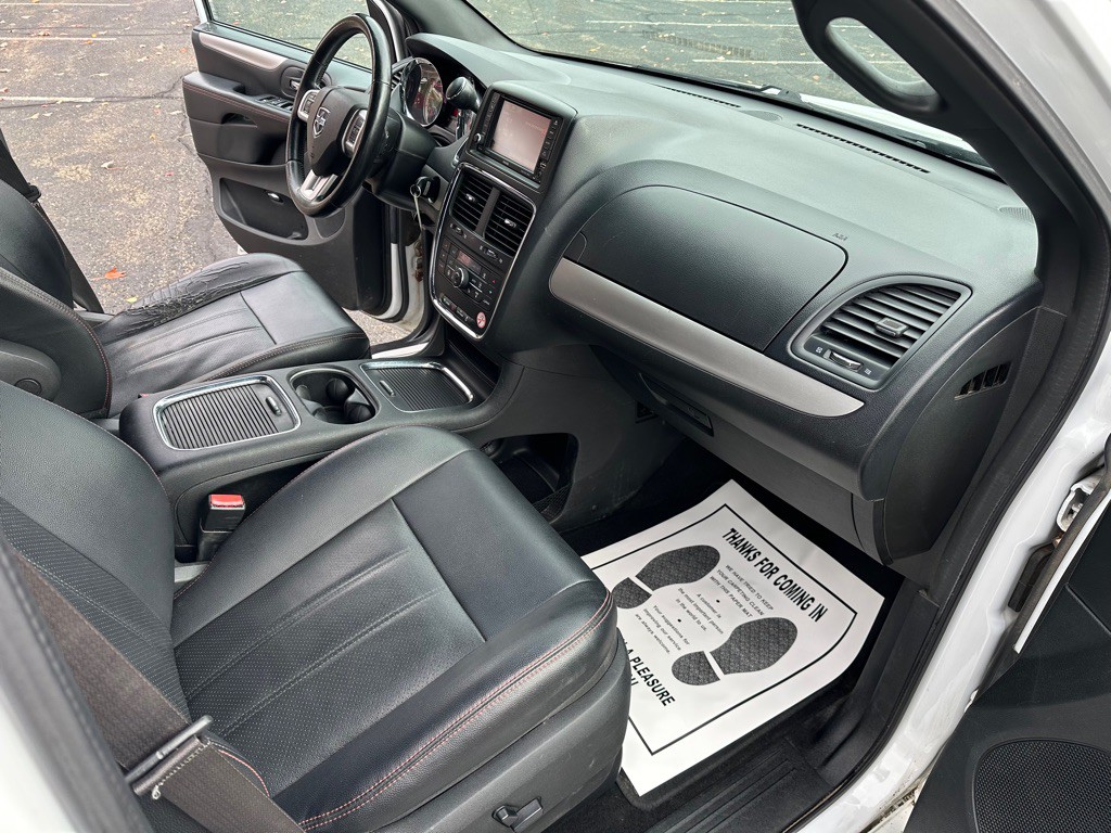 2017 Dodge Grand Caravan Image 17