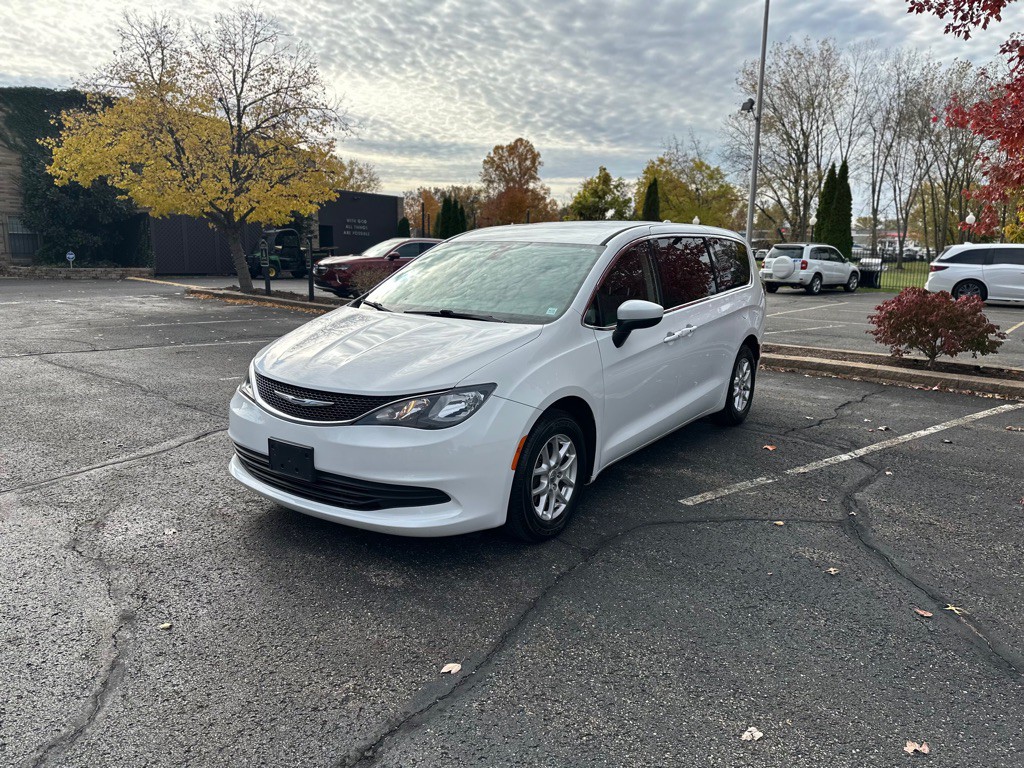 2017 Chrysler Pacifica Image 5