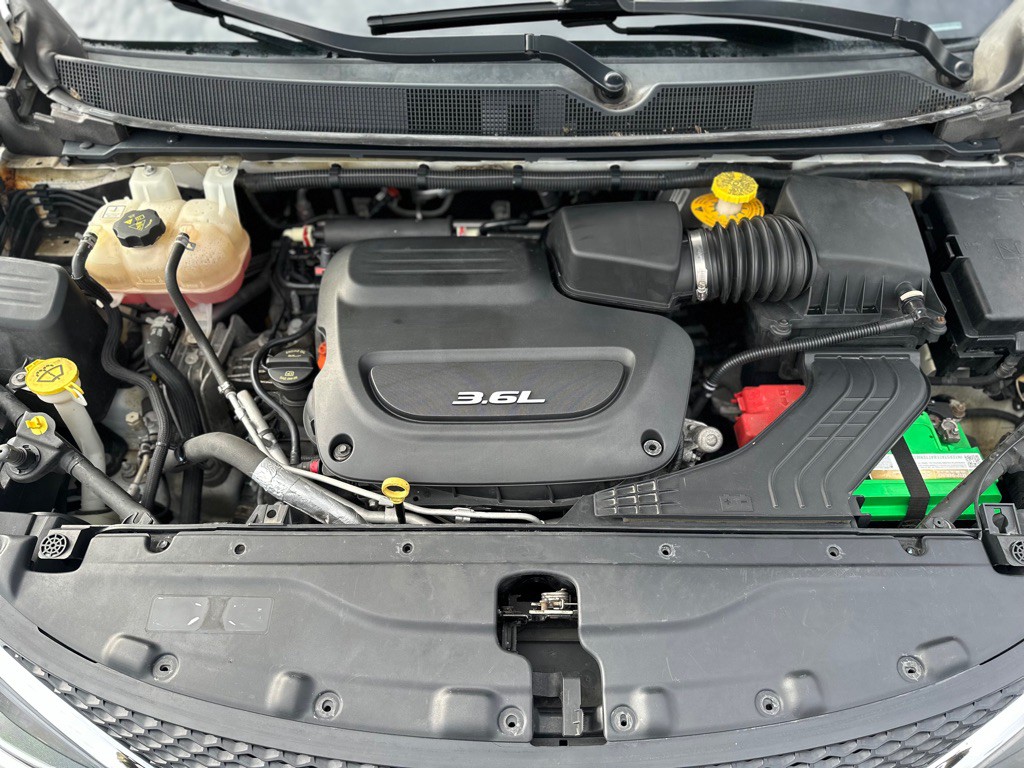 2017 Chrysler Pacifica Image 22