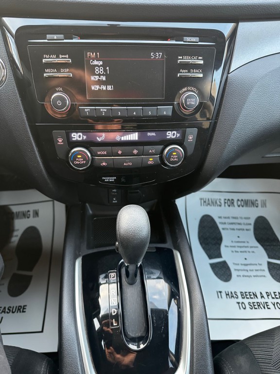 2014 Nissan Rogue Image 28