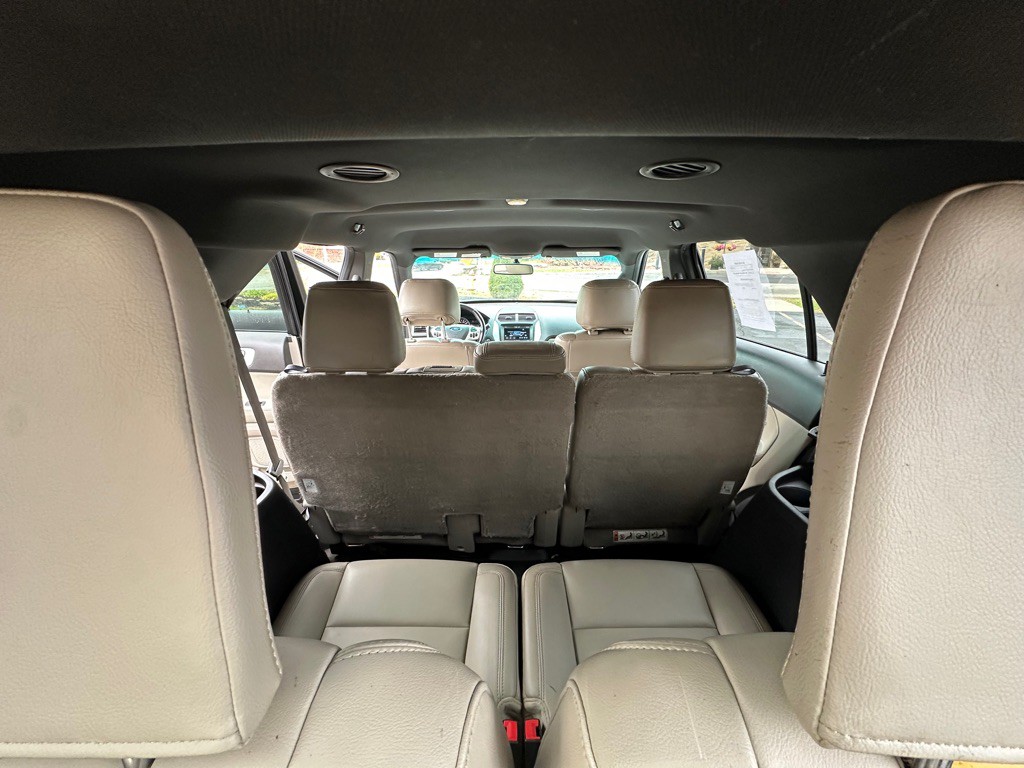 2011 Ford Explorer Image 18