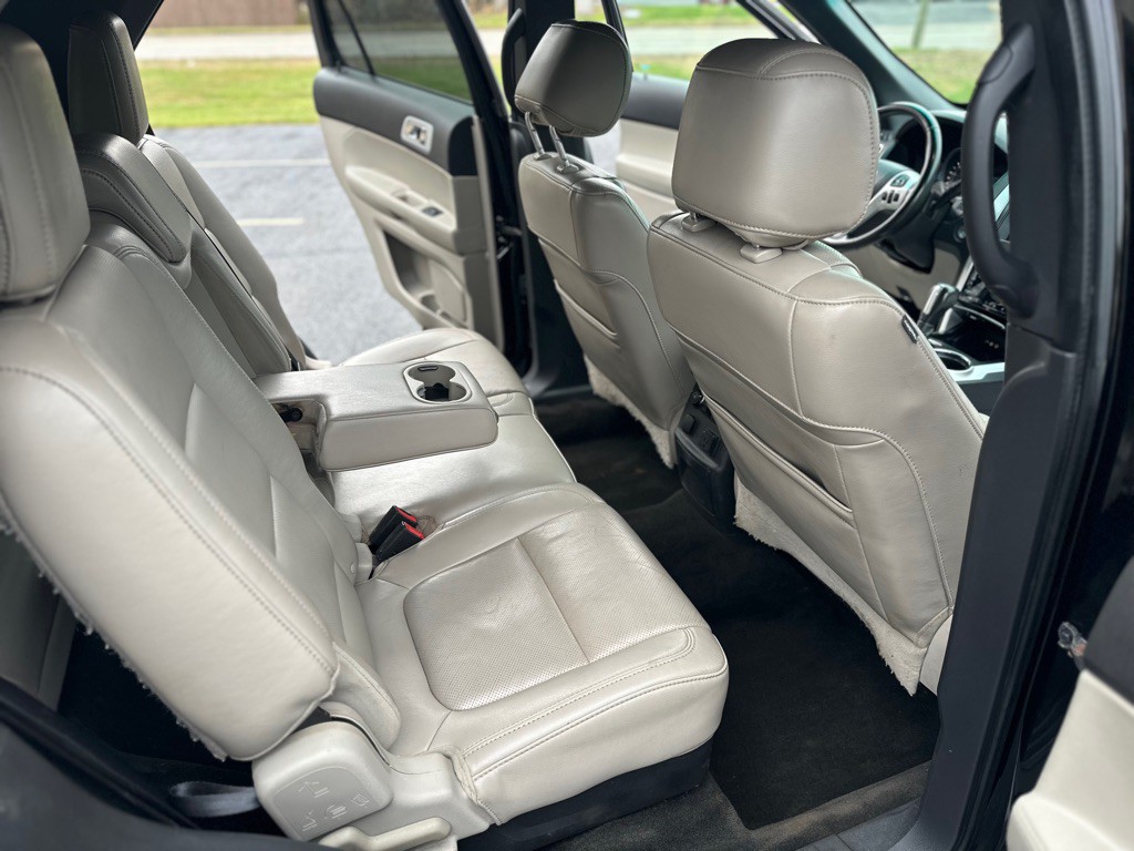 2011 Ford Explorer Image 23