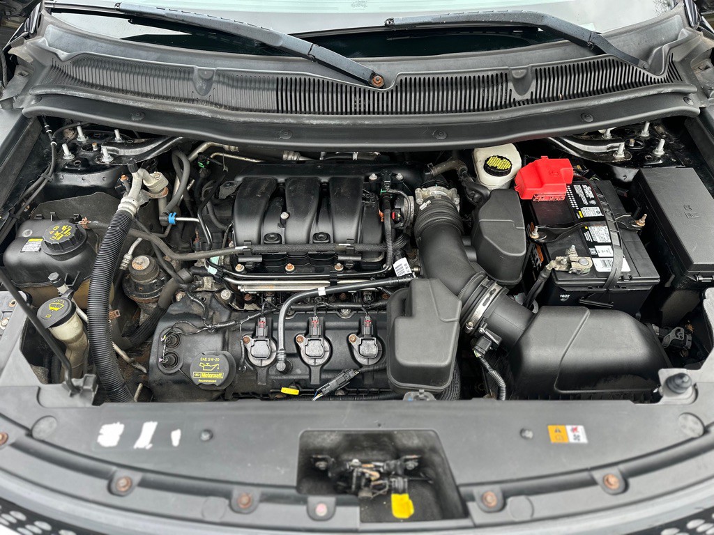 2011 Ford Explorer Image 24