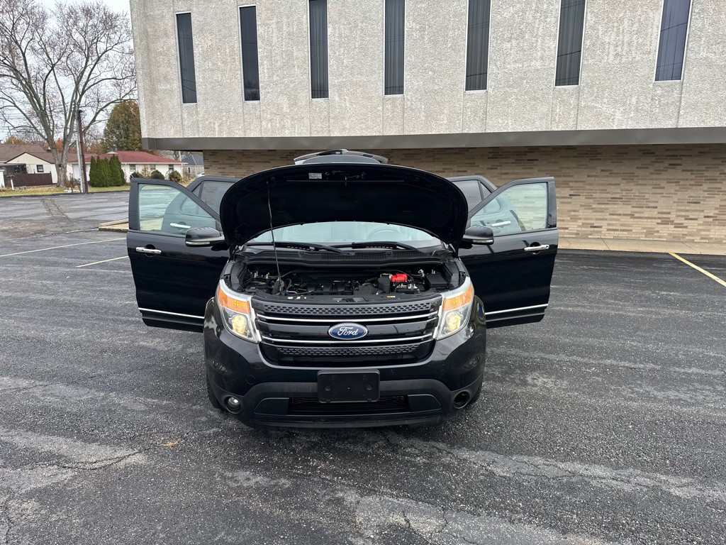 2011 Ford Explorer Image 25