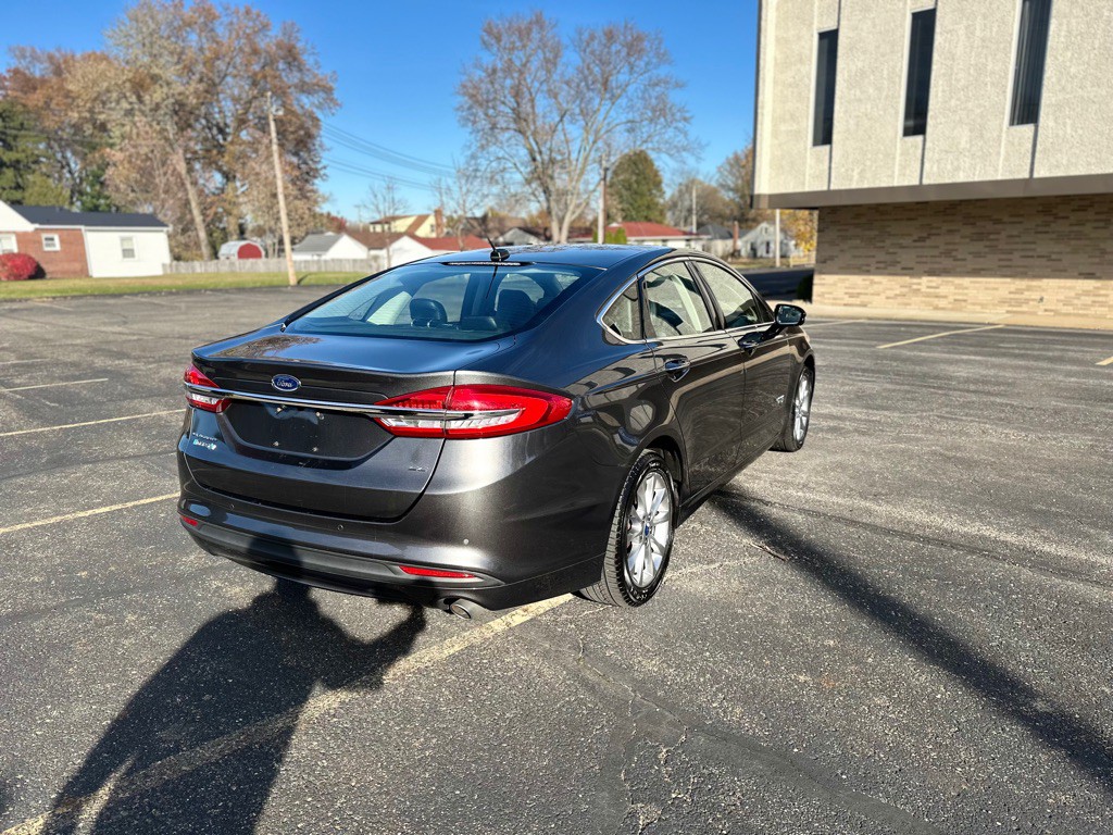 2017 Ford Fusion Image 10