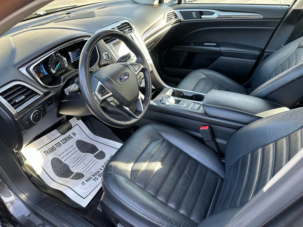 2017 Ford Fusion Image 17