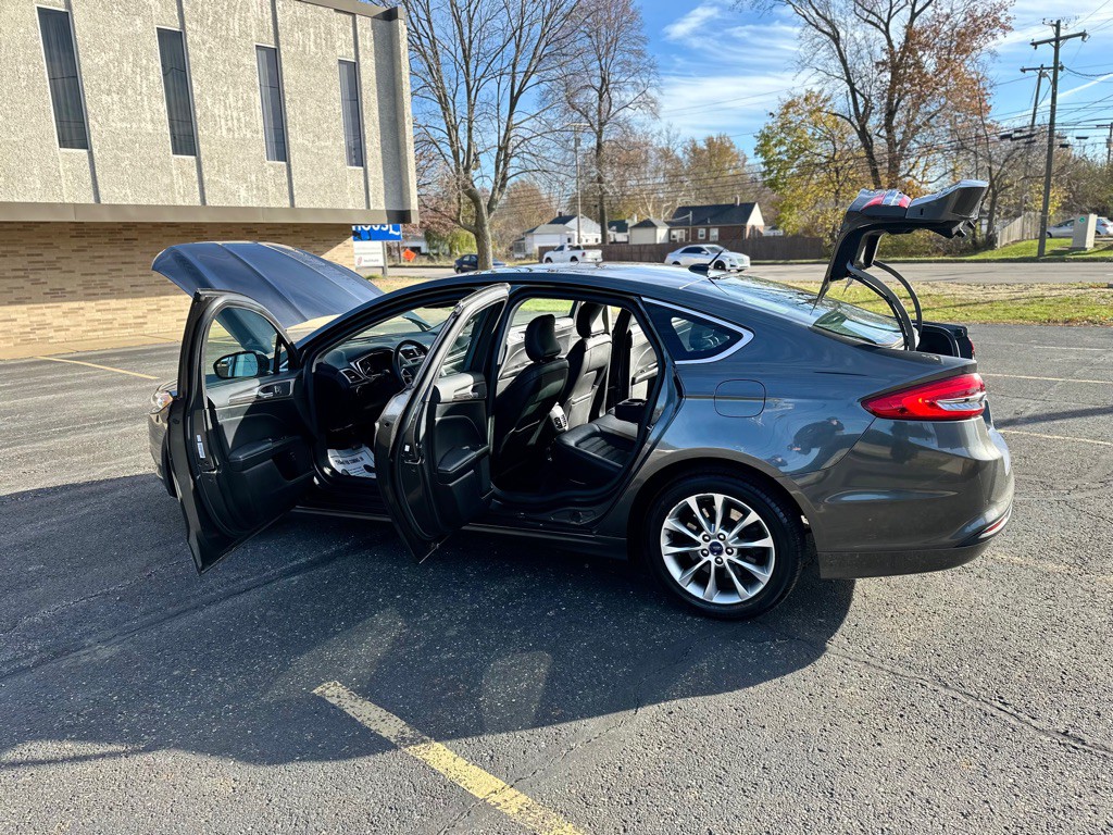 2017 Ford Fusion Image 26