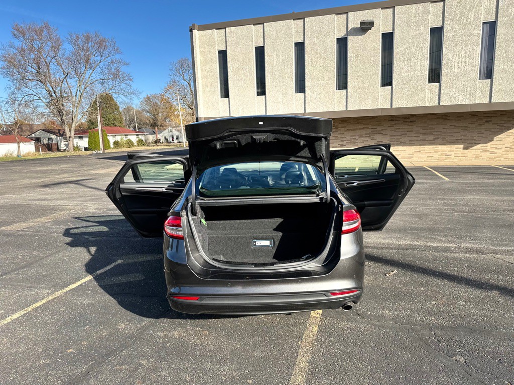 2017 Ford Fusion Image 29