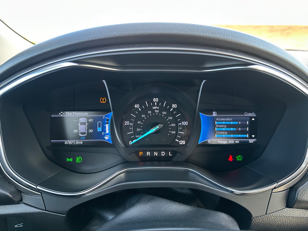 2017 Ford Fusion Image 34