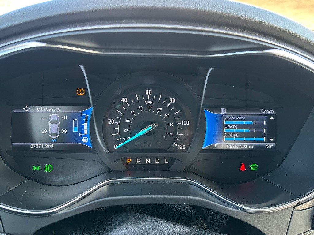 2017 Ford Fusion Image 35